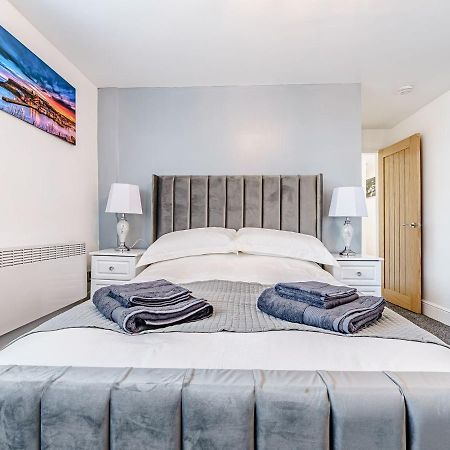 Tower Apartmentウィットビー エクステリア 写真