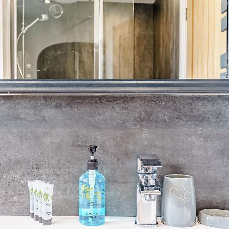 Tower Apartmentウィットビー エクステリア 写真